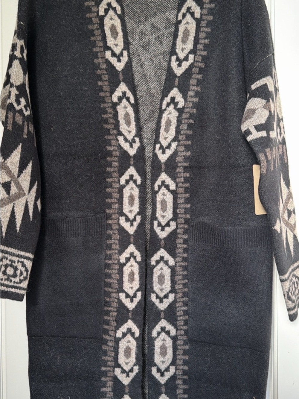 M. Rena Black and Gray Patterned Open-Front Cardigan